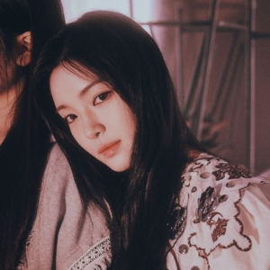 hearts2hearts-yuha-profile-1.jpg