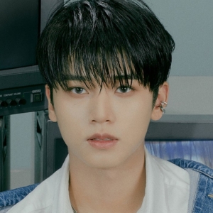 omega-x-hyuk-profile.jpg