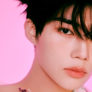 zerobaseone-park-gunwook-profile.jpg